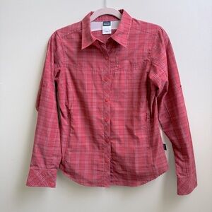 Patagonia red plaid Women’s Long-Sleeved zippered pockets Shirt Size 4